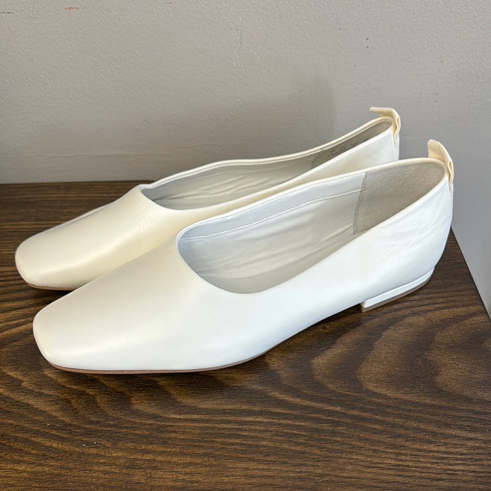 Franco Sarto White Flats
